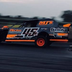 Meet your Posher, Dyllan